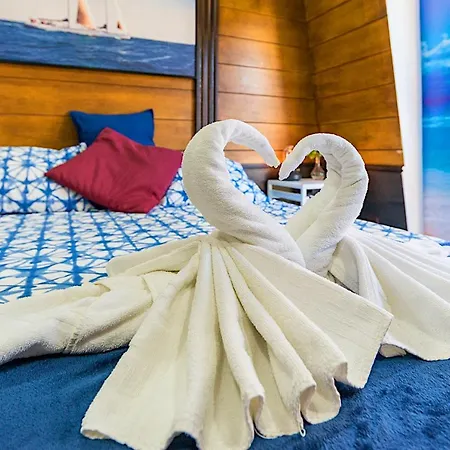 Citycenter Pirates Room, Young People Only Apartment