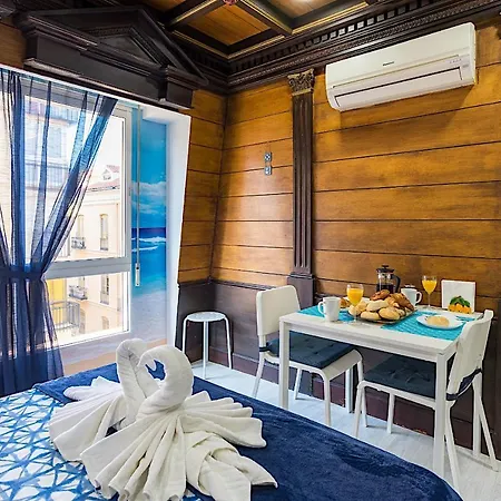 Citycenter Pirates Room, Young People Only * Malaga