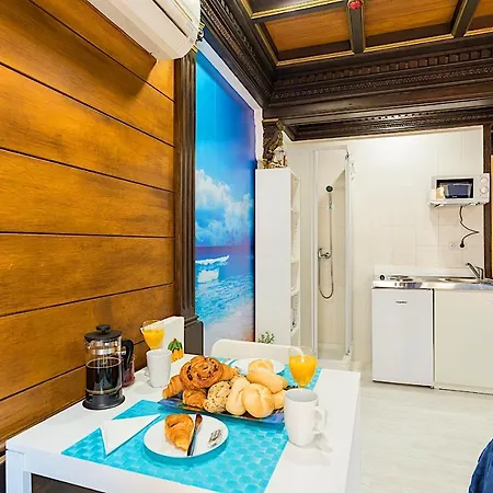 Citycenter Pirates Room, Young People Only * Malaga